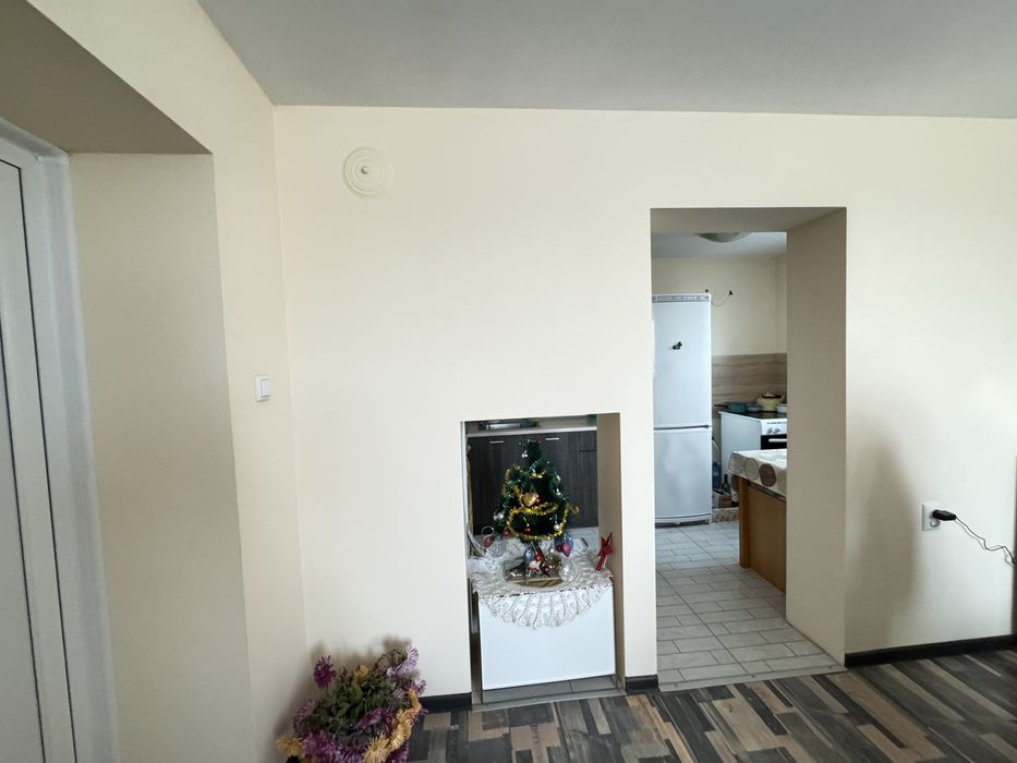 Продава къща в с. Шейново, общ. Казанлък