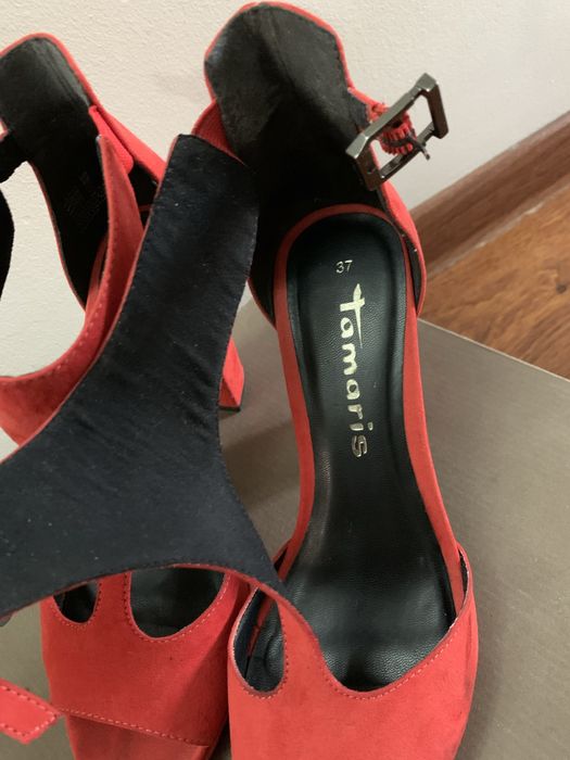 Босоножки летние