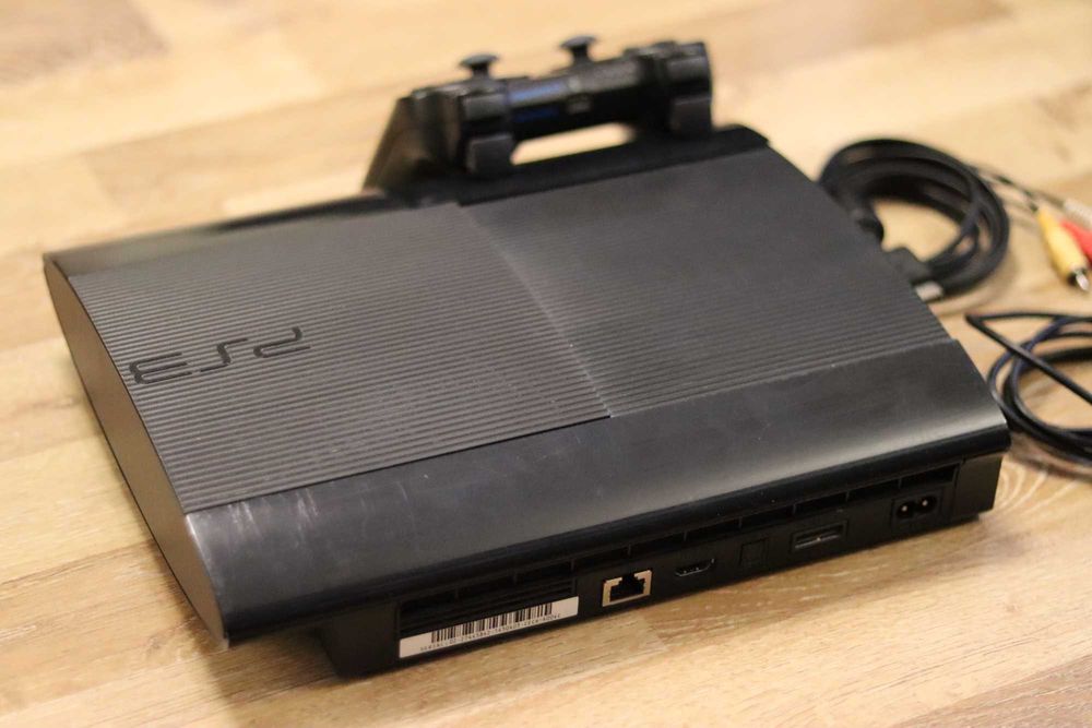 Playstation 3 Super Slim (PS3)