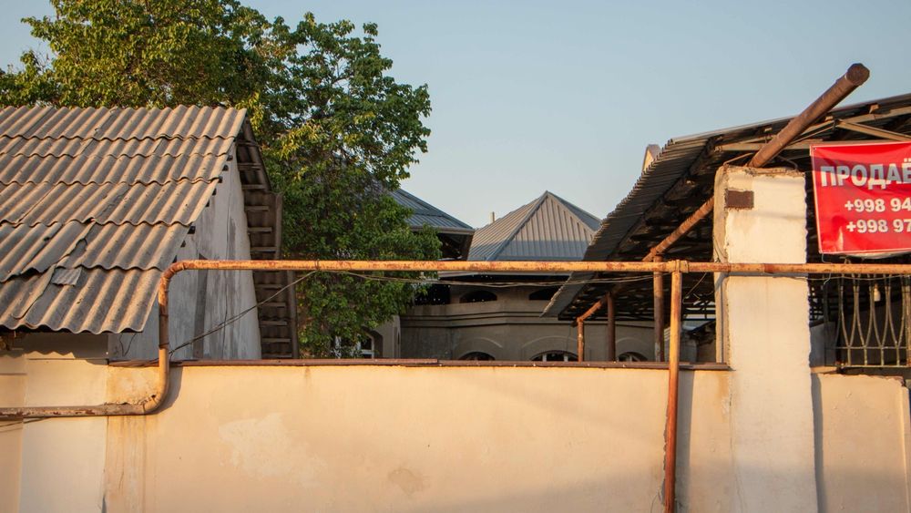 Продаётся участок 6 соток в самом центре города!