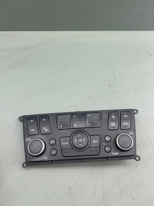 Comanda audio si climatizare Nissan Almera Tino 2003