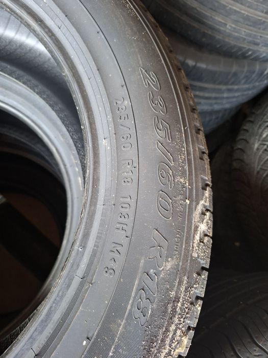 Продам шины. 235/60/18 пирелли