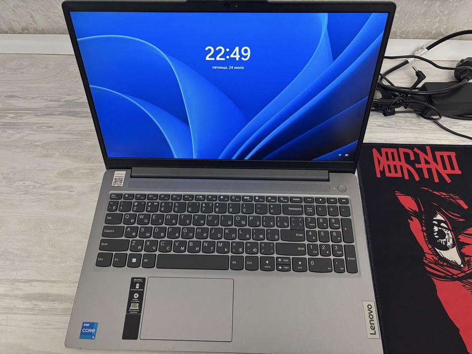 Ноутбук Lenovo core i5 ideapad slim3