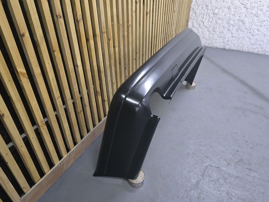 BMW E34 M5 Задний бампер.