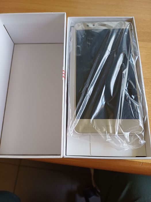 Мобилен телефон HUAWEI P40 lite E