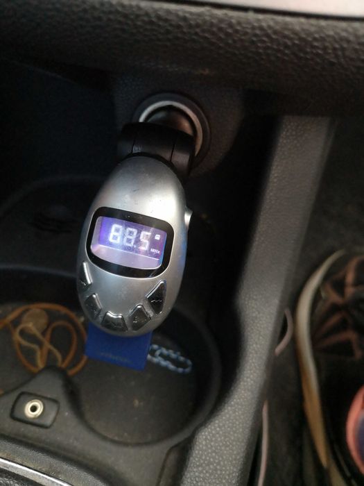 Авто MP3 Player + USB зарядно