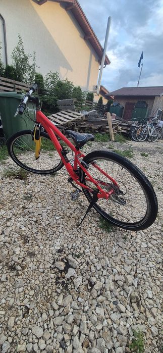 Bicicleta Rockrider pe 26