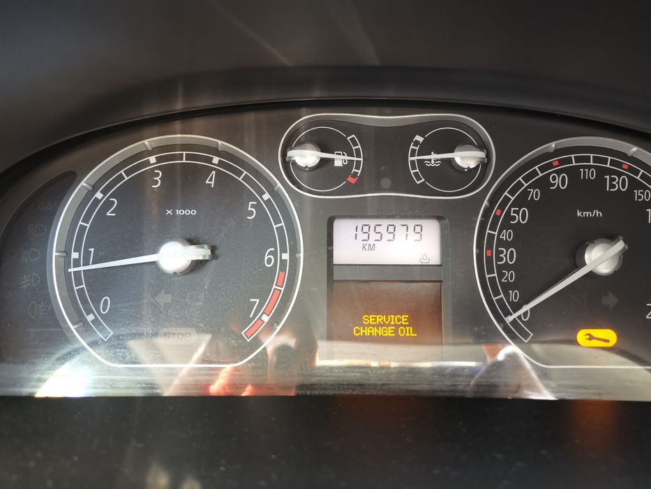 Рено Лагуна 2 бензин 2.0 16v