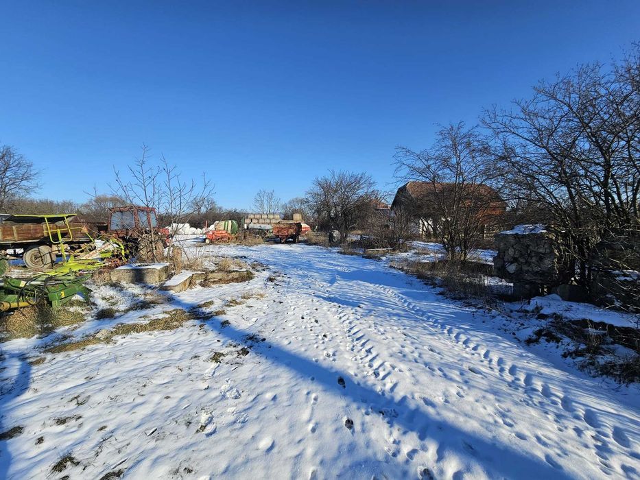 Teren intravilan curti constructii