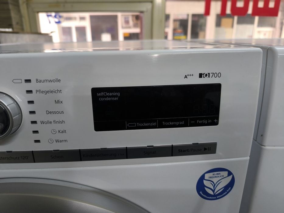 Сушилня Siemens IQ 700 - WT47W5W0 - 8кг. термопомпа клас А+++