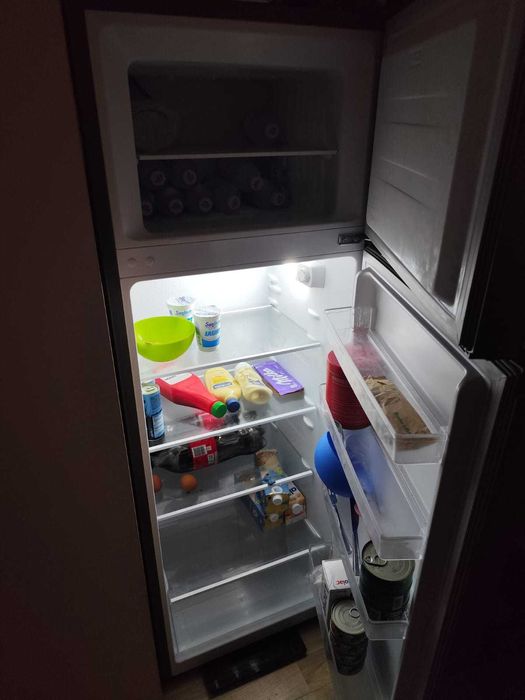 Frigider practic nou (timp limitat) (urgent)