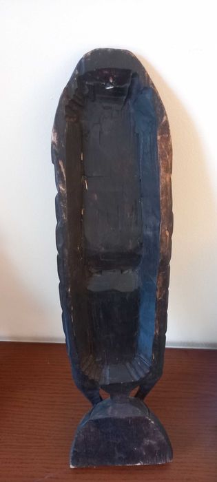 Продавам западноафрикански маски с височина 70 см.