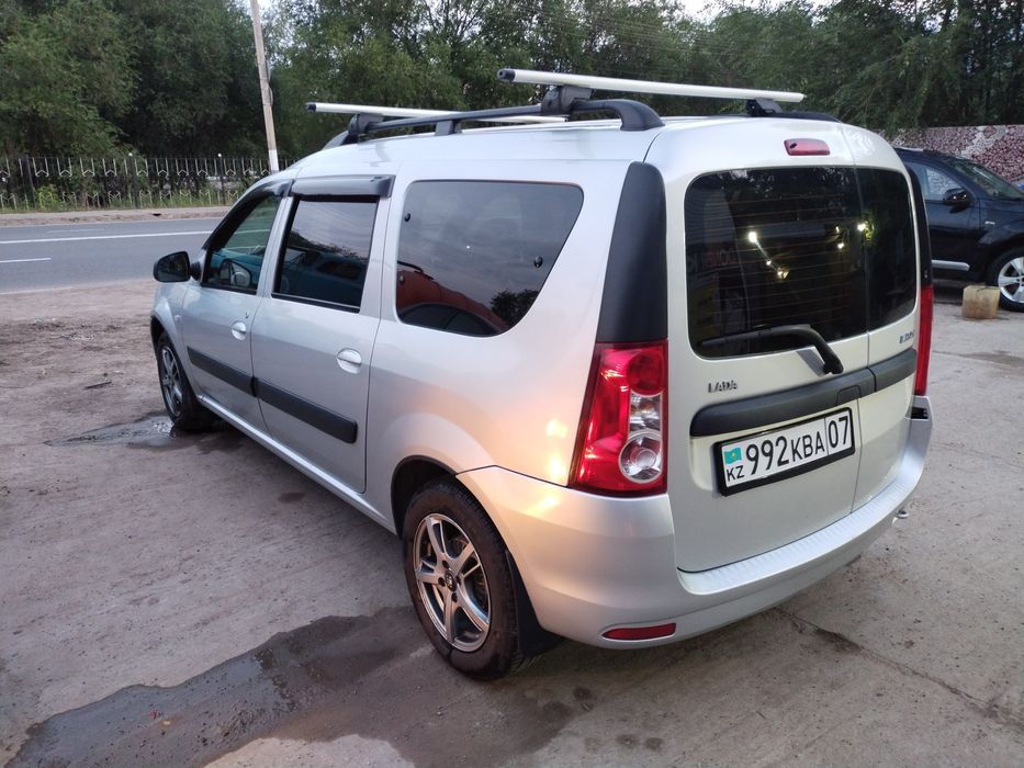 Продам Ларгус. 2015