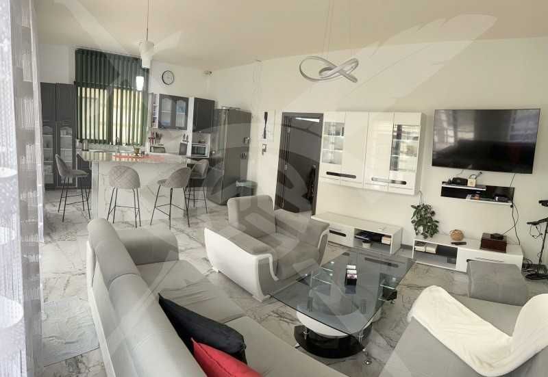 Къща - кв. Сарафово