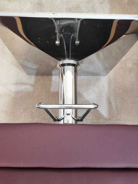 1 Scaun fotoliu salon coafor frizerie folosite doar 1 sapt. SCHIMB