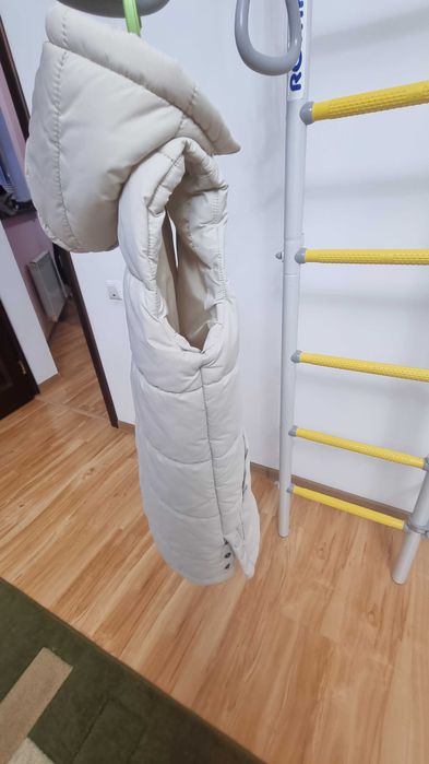 Безрукавка теплая для девочки