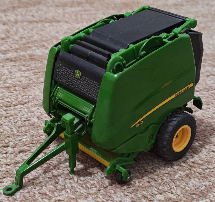 Tractor Deutz-Fahr+ balotieră John Deere