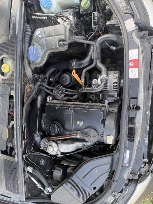 Dezmembrez Audi A4 b6 1.9 Diesel /131 cp /AWX