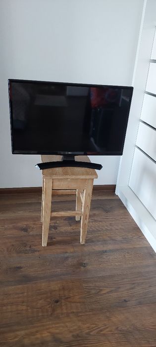 TV LED LG de 70 cm/28 28MT49VF