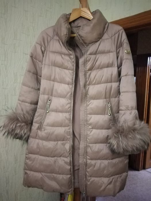 Продам пуховик в отличном состоянии