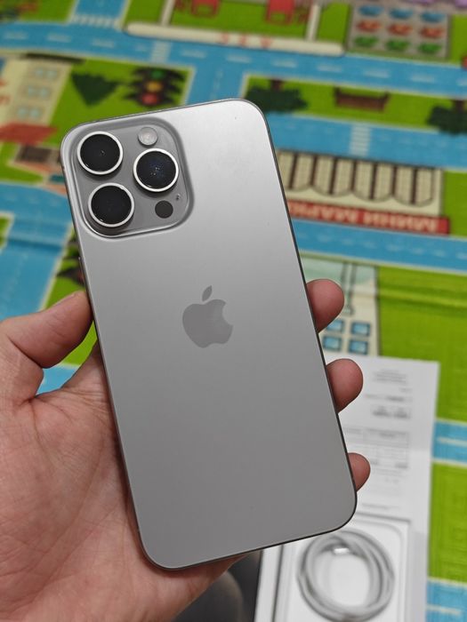 iPhone 15 Pro Max 256Gb без ремонта