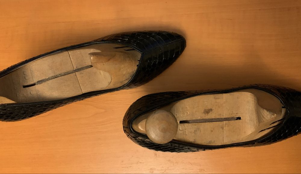 Чисто нови италиански Vero Cuoio 8 1/2 ;кожени дамски чехли с лепка 38