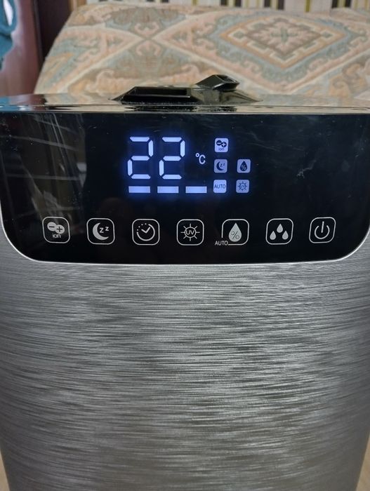 Продавам овлажнител и пречиствател на въздуха