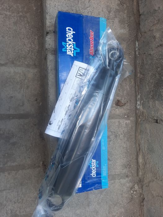 Продам амортизаторы Патрол Y60,Y61