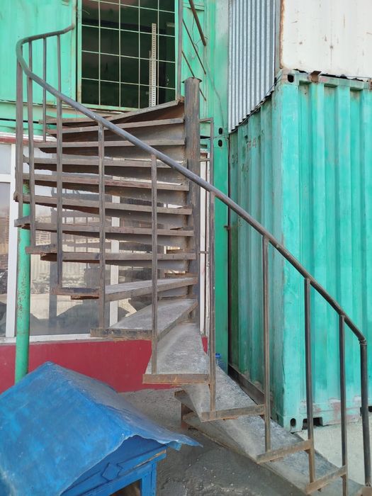 Лестница винтовая