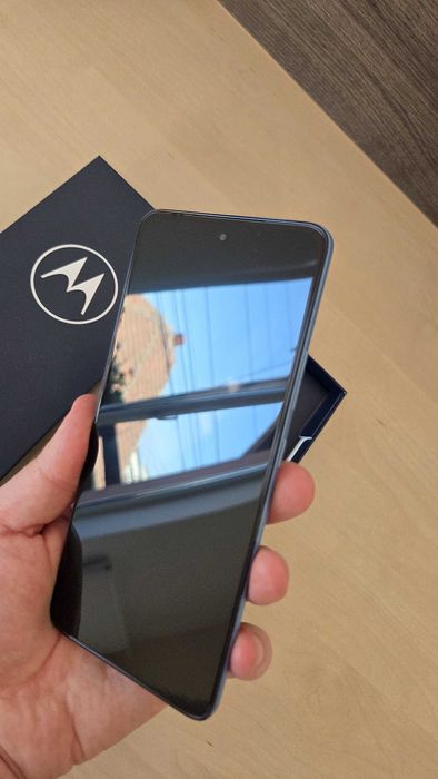 Telefon Motorola Moto G72 128GB 8GB RAM Polar Blue OLED 120Hz Ca Nou