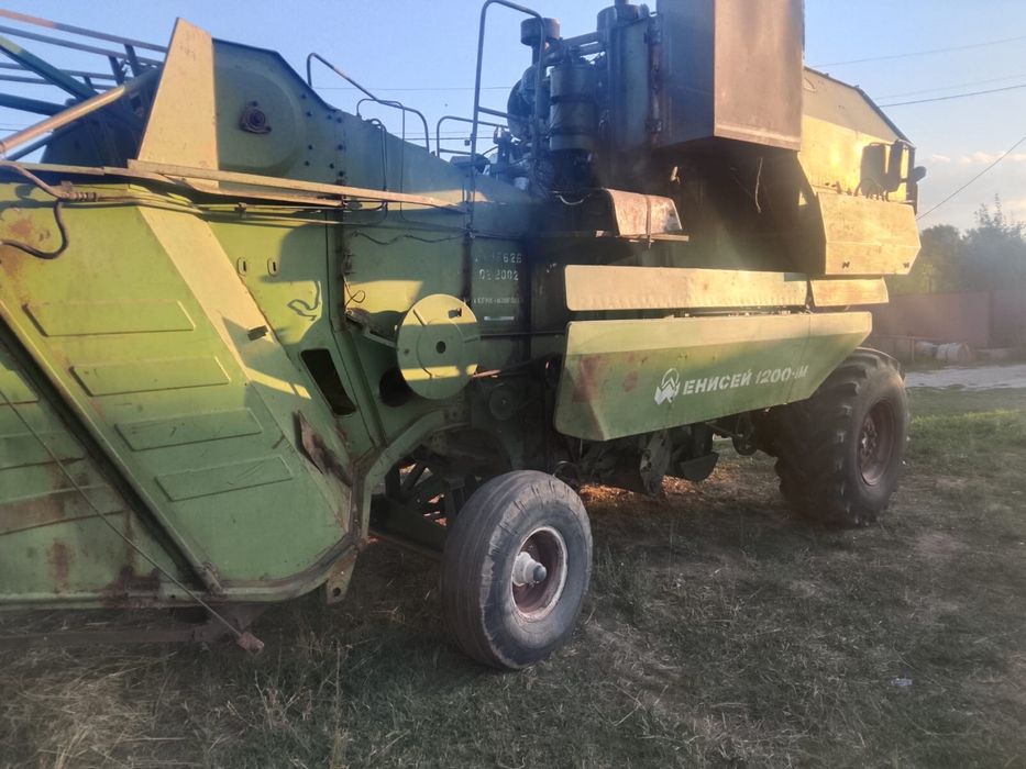 Продам комбайн Енисей 1200