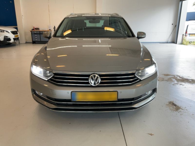 Volkswagen Passat 1.6 TDI Carat BlueMotion Tech 2016