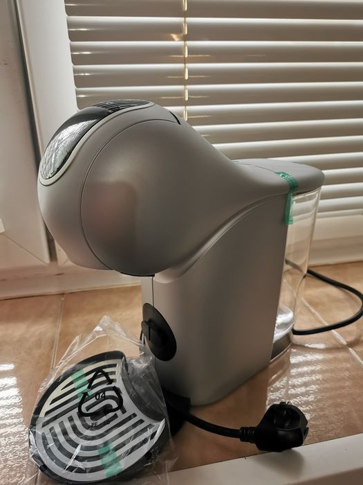 Кафе машина NESCAFE Dolce Gusto GENIO S Touch