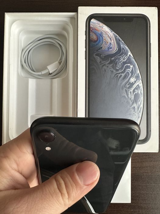 iPhone Xr black ca nou, full box