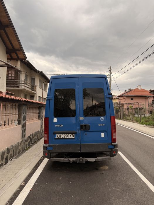 Продавам бус IVECO DAILY