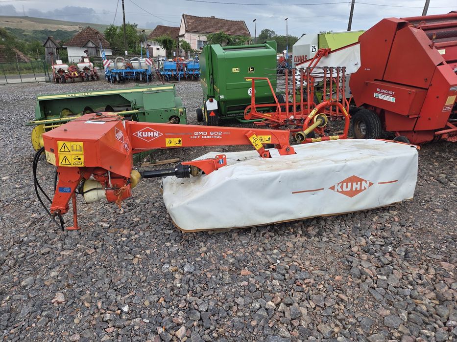 Cositoare kuhn GMD 602 Lift Control  2,4m