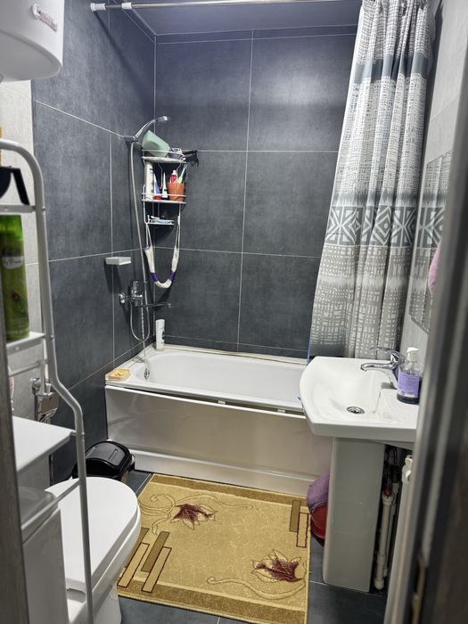 Бирхоналик ва икки хоналик бирта килинган общий площад 107 кв метр