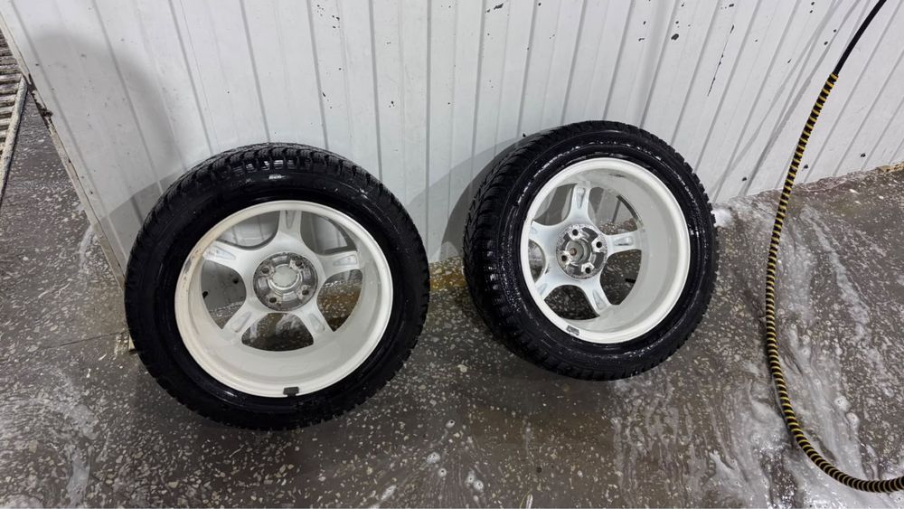 Продам комплект диском с шинами R15