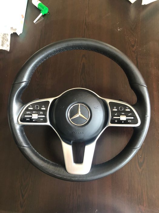 Волан и airbag от Мерцедес.