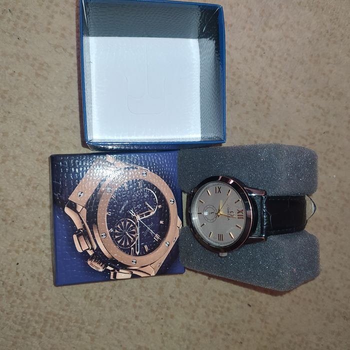 часы omega кварцевые