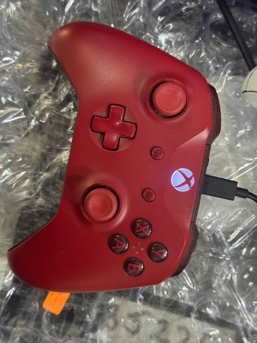 Конзола Xbox One S 1TB