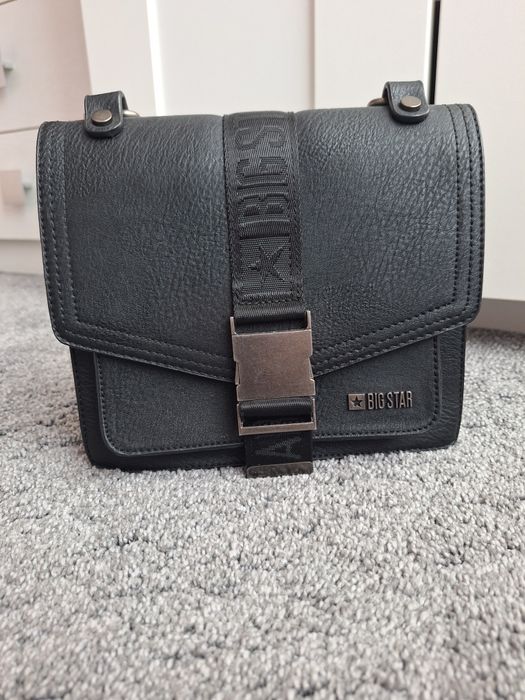 Дамска чанта 40лв