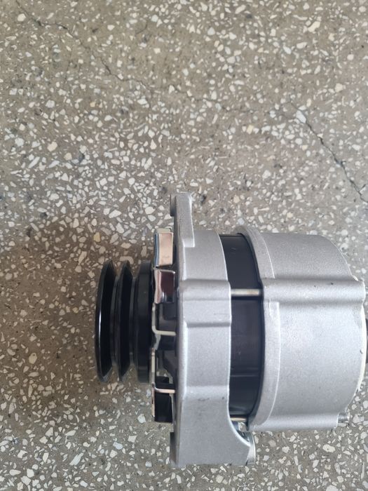 Alternator combina tractor John Deere