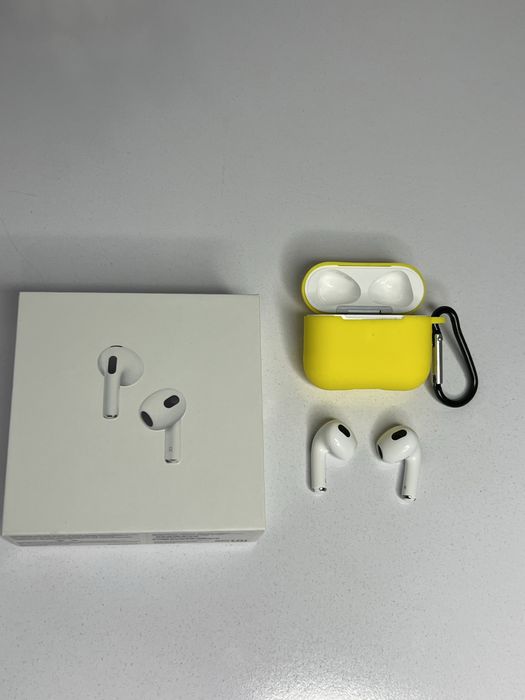Продам наушник AirPods 3.0 Premium Class