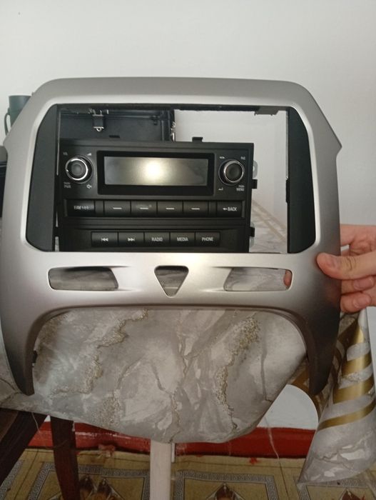 Продам могнитолу,штатный Кобольт