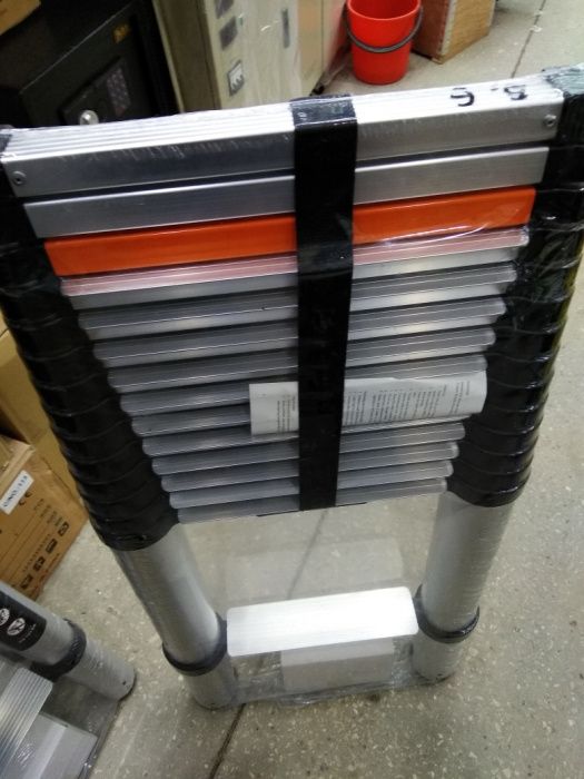 Продается лестница телескопическая