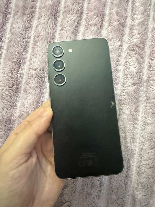 Vând sau schimb S23 de preferat doar vând