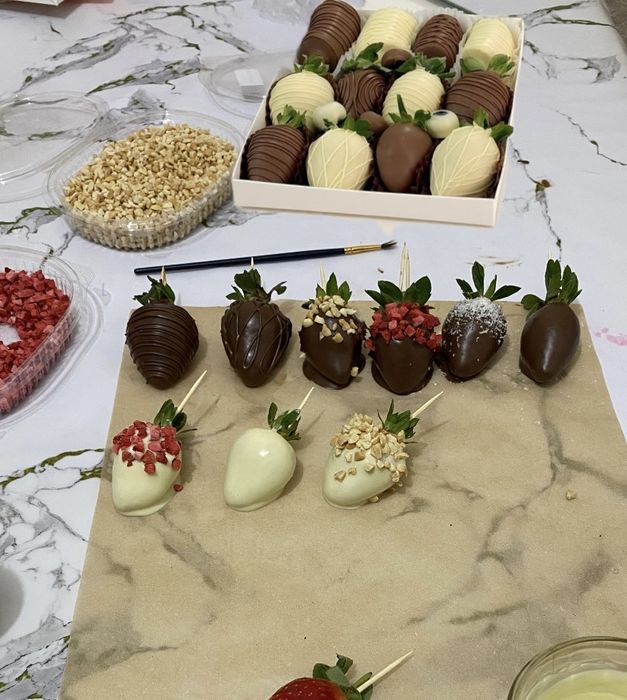 Клубника в шоколаде на заказ