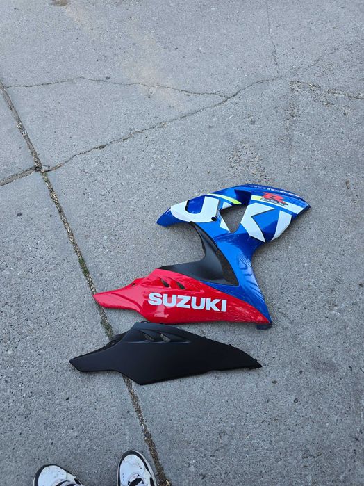 Пластмаси Suzuki gsx-r1000 2015