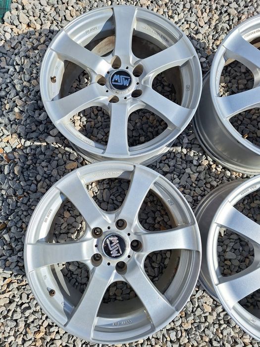 5x120..17 цола..8j ET40 OZ.